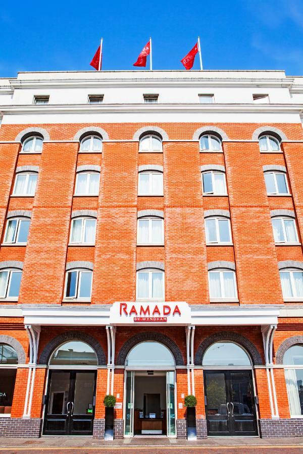รามาดา บาย วินด์แฮม เบลฟาสต์ ซิตี้เซ็นเตอร์ Hotel ภายนอก รูปภาพ